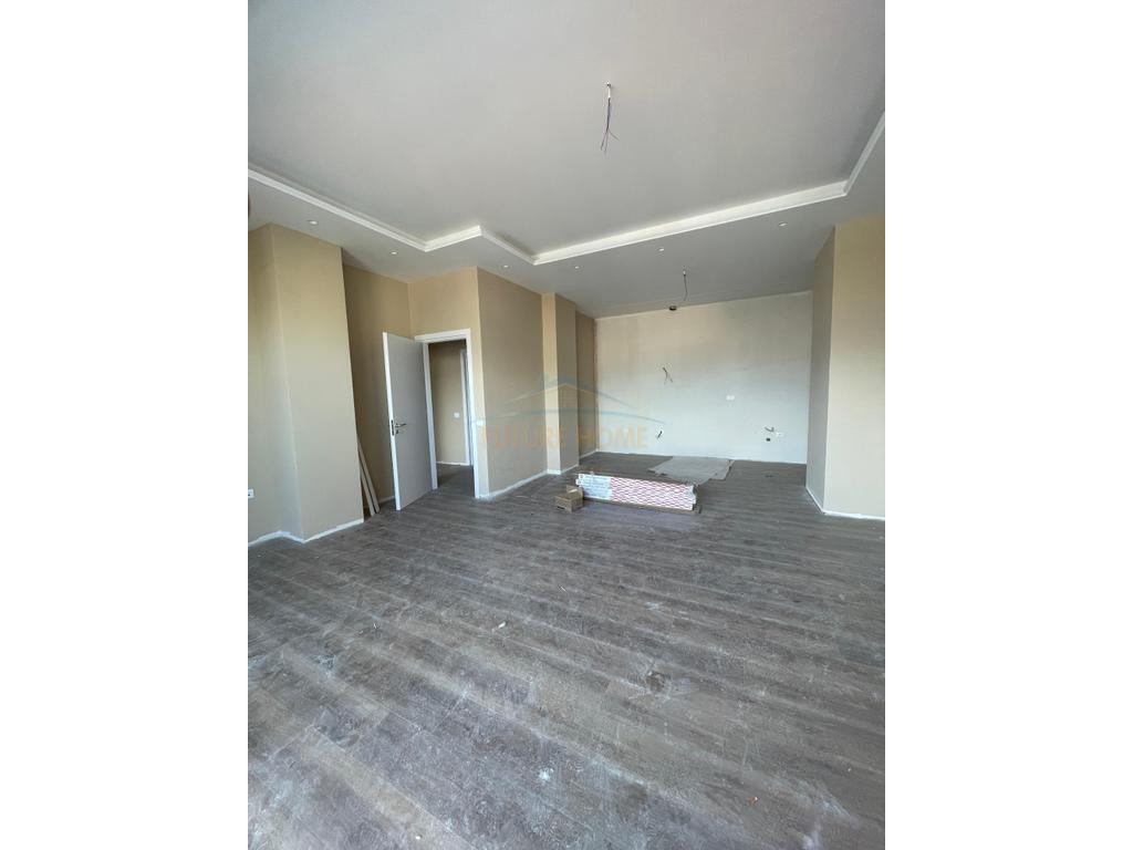 Disponojme Super apartament 2+1+2 per shitje ne Spring Residence tek Kryqezimi Vasil Shanto,