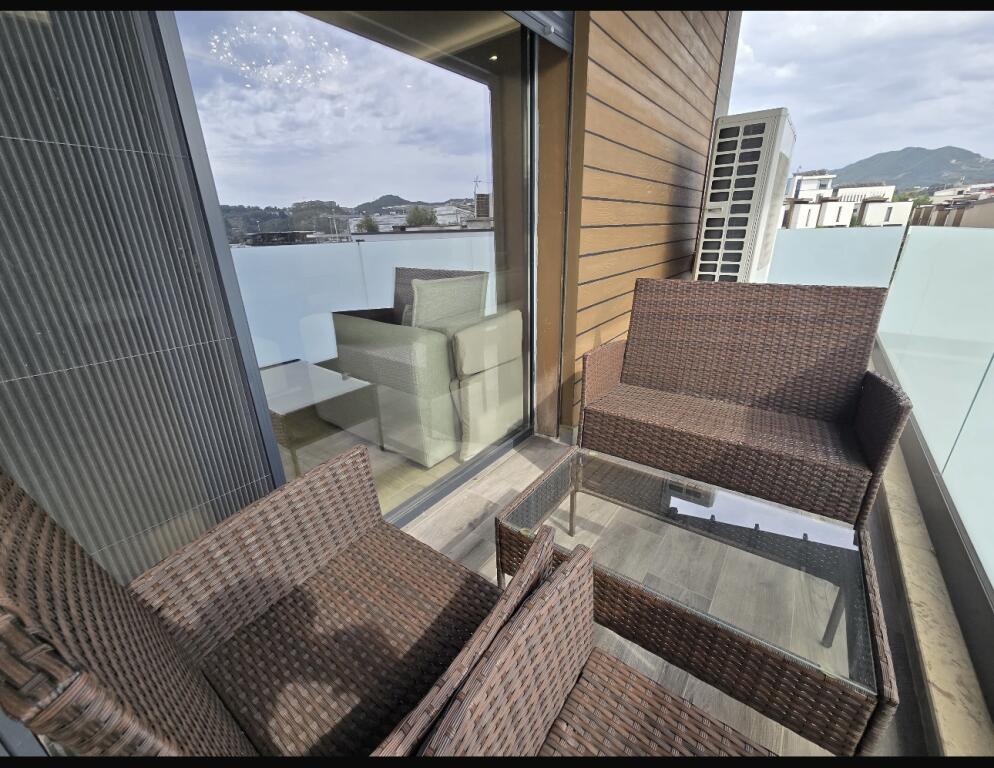 *APARTAMENT 3+1+2 ME POST PARKIMI | ME QIRA | Teg*