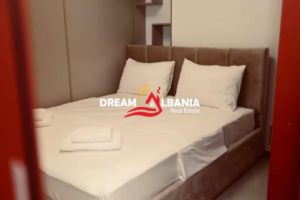For rent for AirBnb 2 apartments 1+1 and studio on Kavaja street near Square 21 (ID 42111440)