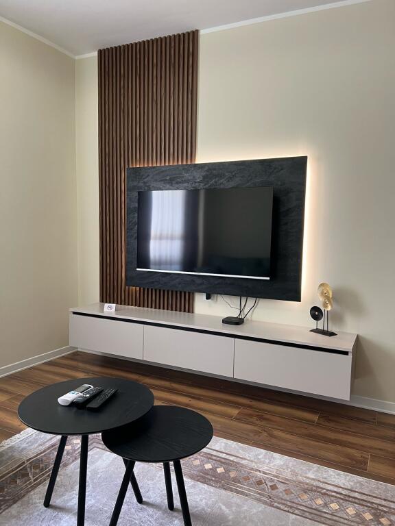 Luxuriously Furnished 2+1 Apartment for Rent – Durres, near the Train Station