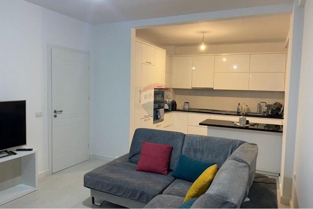 Shitet apartament 2+1 ne Astir rruga Loni Ligori