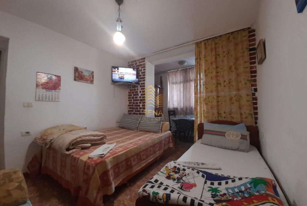 Rent, Apartment 1+1+balcony, Xhamllik, 400 Euro/month