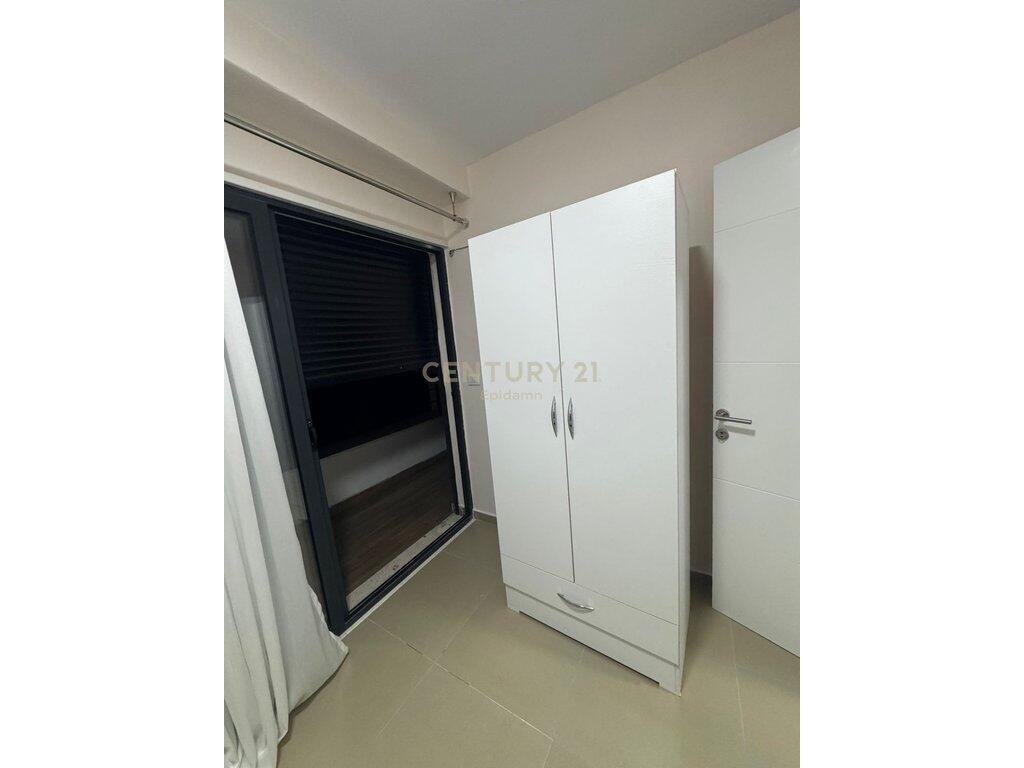 2+1 Apartment for rent in Plazh Hekurudha !