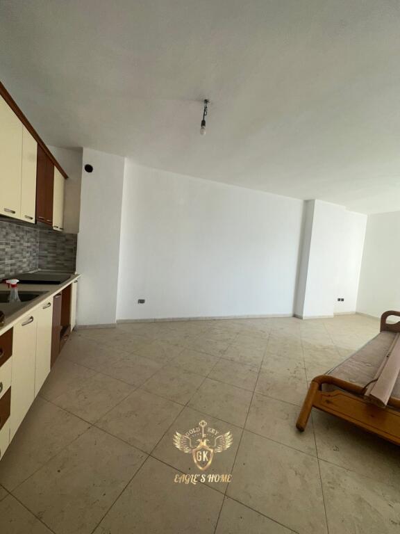 IN VENDITA Super Appartamento • 1+1 + Balcone 
📍EX-URT Durazzo