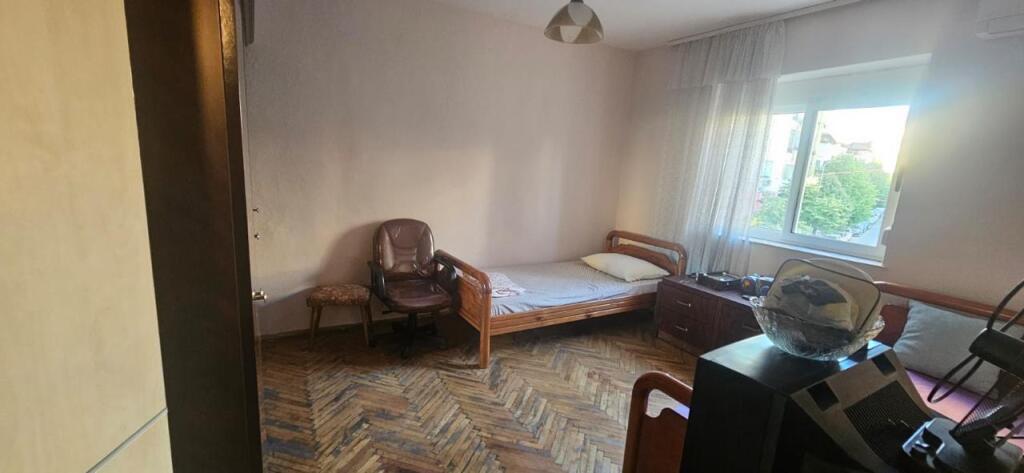 3+1 Apartment for sale on Elbasanit Street
