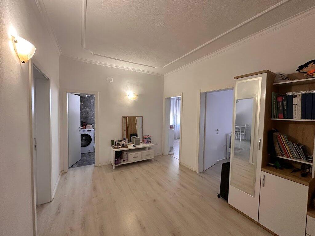 FOR RENT 2+1 APARTMENT AT 21 DHJETORI NEAR THE INTERSECTION OF MYSLYM SHYRI!