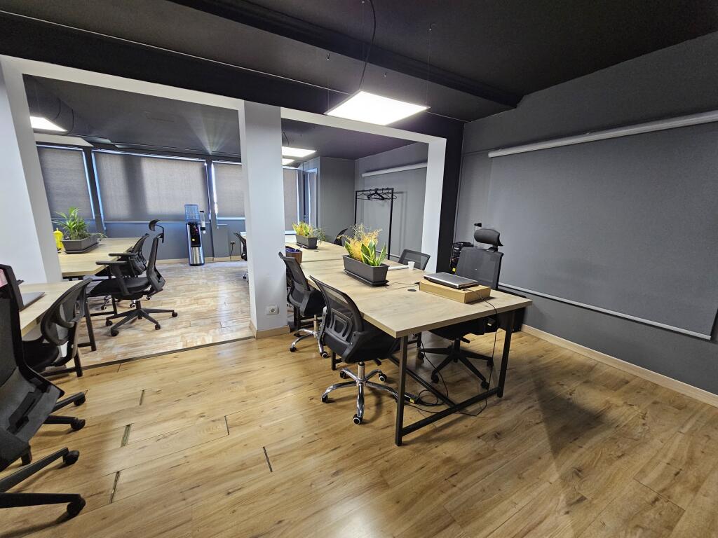 Penthouse Ekskluziv për Shitje – Afer Kullave Binjake, Tiranë
