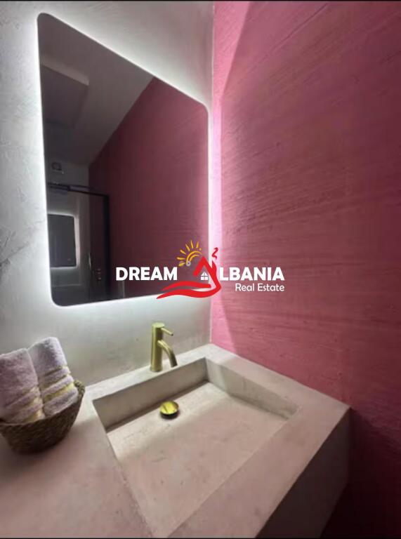 For rent for AirBnb 2 apartments 1+1 and studio on Kavaja street near Square 21 (ID 42111440)