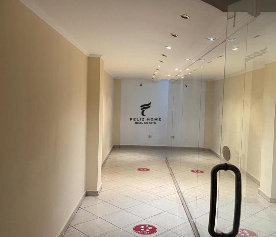 SHOP FOR RENT 62M2 SELVIA 400 EURO