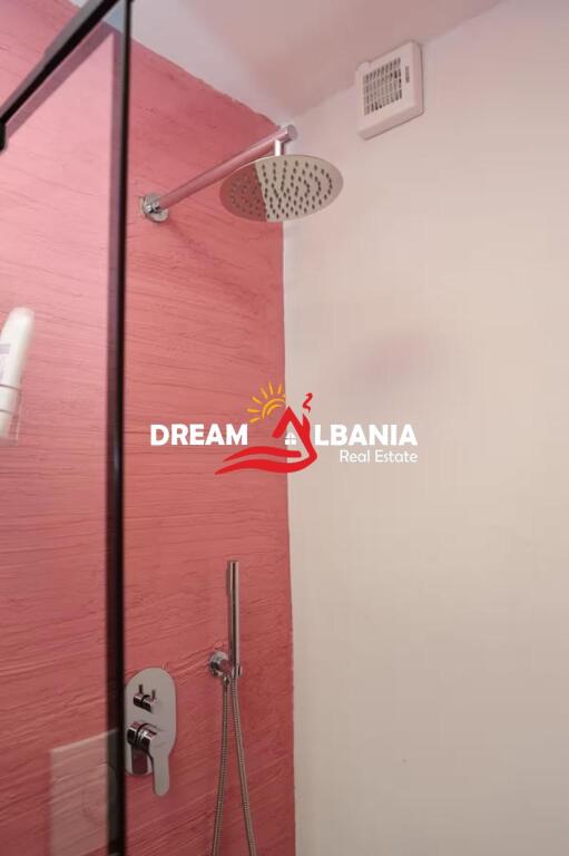 For rent for AirBnb 2 apartments 1+1 and studio on Kavaja street near Square 21 (ID 42111440)
