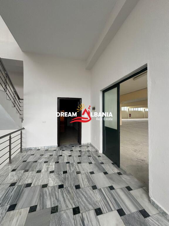 Magazzini in affitto sull'autostrada TR-DR vicino a City Park a Tirana (ID 4281071)