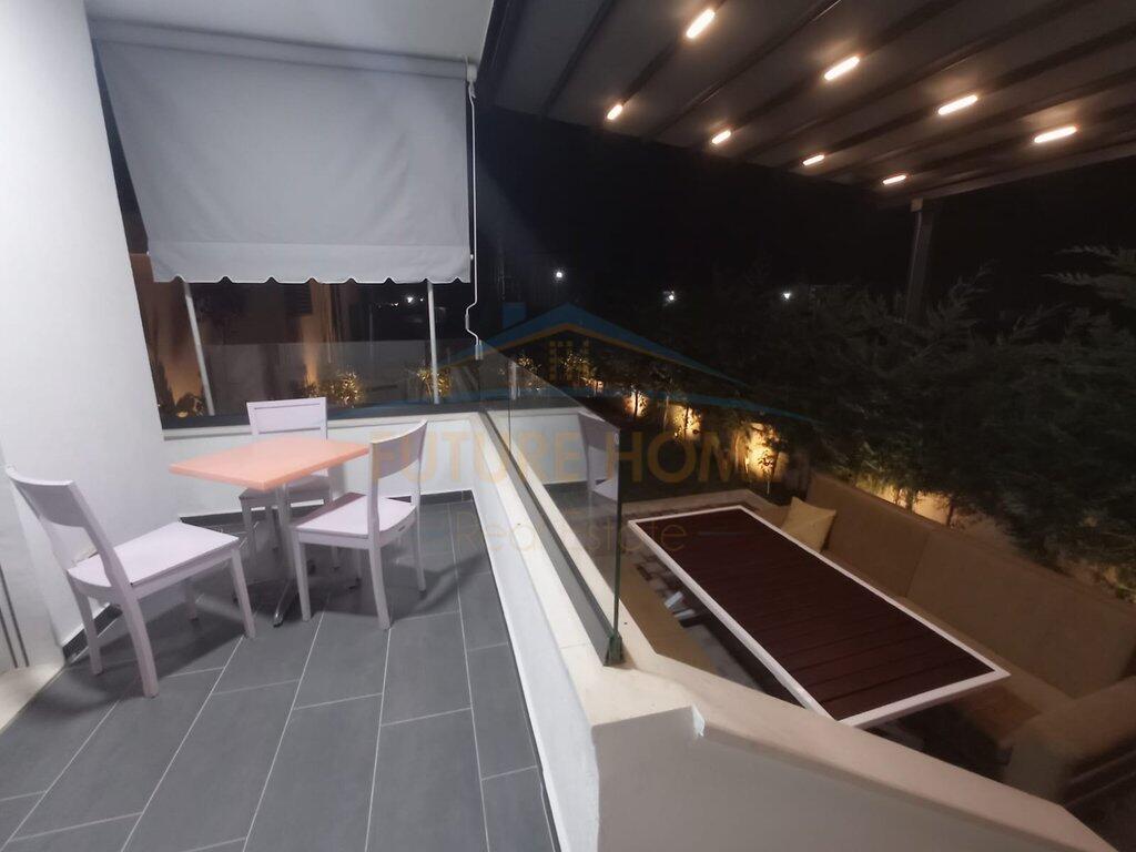 Shitet, Apartament 1+1 +Oborr+Post Parkimi, Vala Mar,  