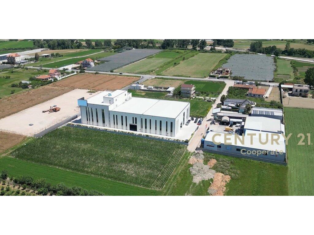 CAPANNONE + UFFICIO IN AFFITTO IN ZONA INDUSTRIALE – AMBIENTE COMMERCIALE PRONTO PER QUALSIASI ATTIVITÀ