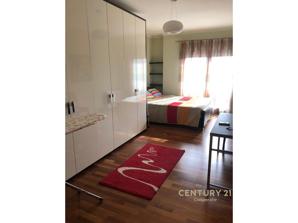 Apartment 2+1+2 for rent near the Artistic High School &amp; RTSH