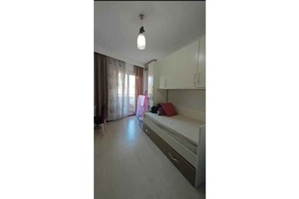 Apartament 2+1+2 tualete per Qira tek ATSH