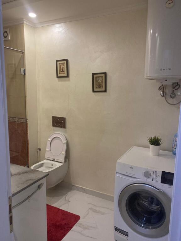 Apartament 2+1+2 me qera te Komuna e Parisit!