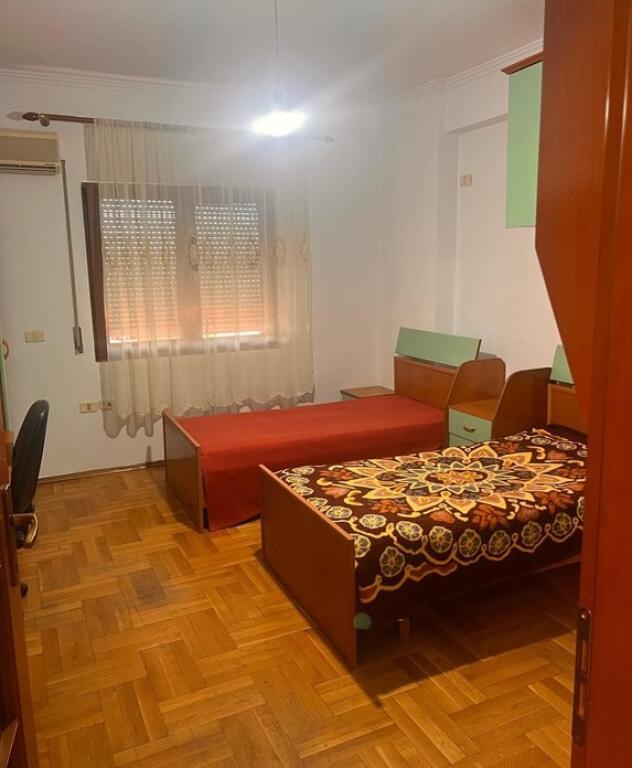 APPARTAMENTO IN AFFITTO 2+1+2, IN VIA KAVAJES