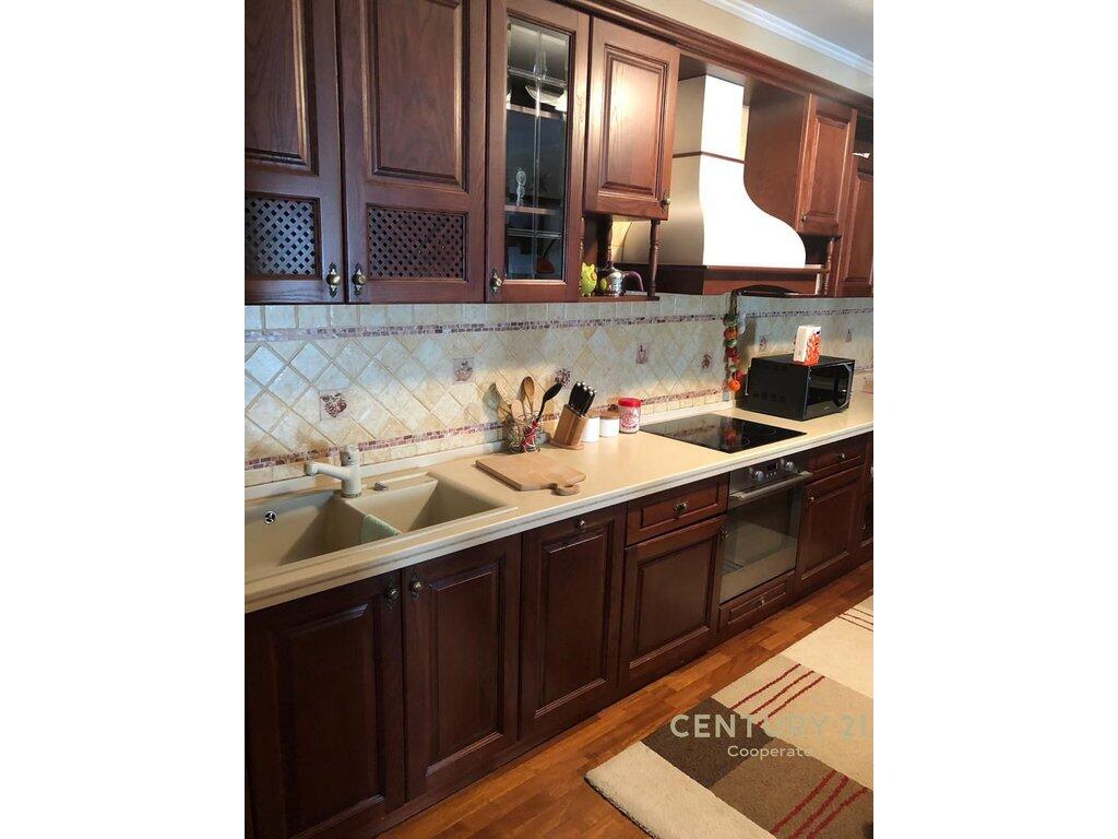 Apartment 2+1+2 for rent near the Artistic High School &amp; RTSH