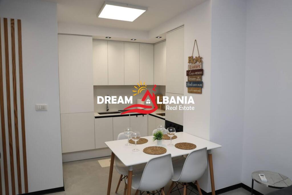 For rent for AirBnb 2 apartments 1+1 and studio on Kavaja street near Square 21 (ID 42111440)