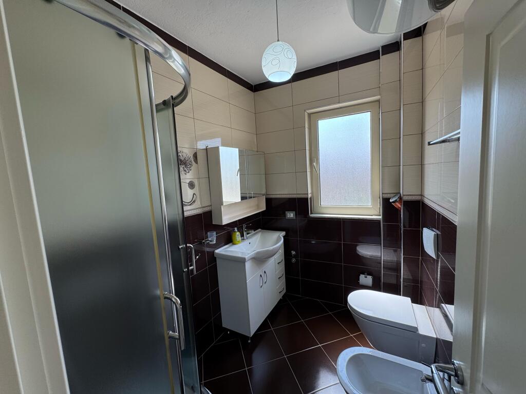Apartment me qera 2+1 Mozaiku i Tiranes