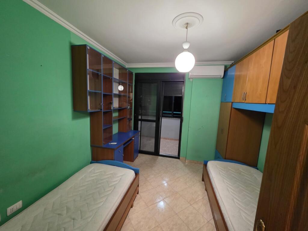 Jepet me qira 2+1+2 TE RRUGA 5 MAJI 500€