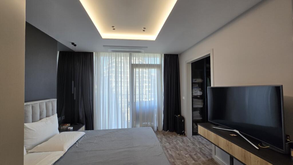 FOR RENT APARTMENT 3+1+PARKING IN LAKE VIEW RESIDENCE – ARTIFICIAL LAKE, TIRANA