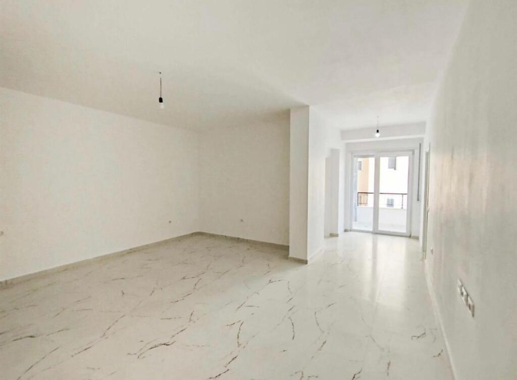 Office for rent on Durres Street
