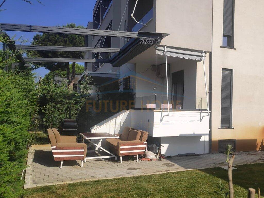 Shitet, Apartament 1+1 +Oborr+Post Parkimi, Vala Mar,  