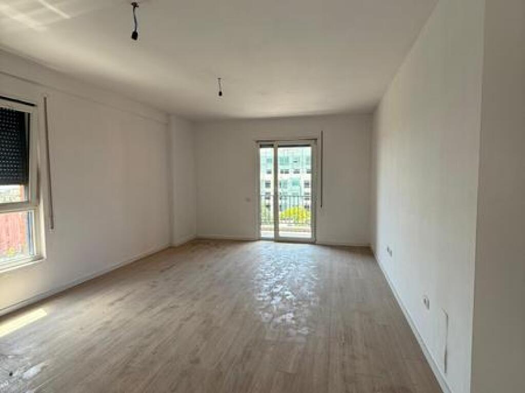In vendita, Appartamento 2+1, Paskuqan