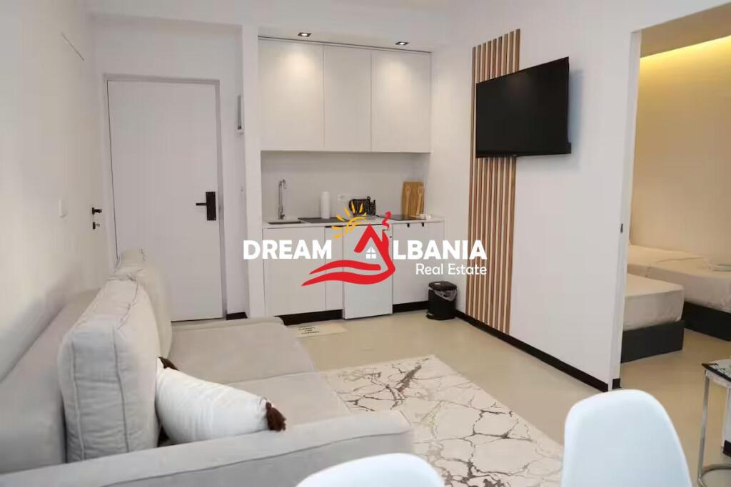 For rent for AirBnb 2 apartments 1+1 and studio on Kavaja street near Square 21 (ID 42111440)