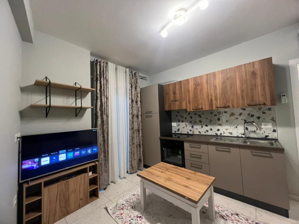 Jepet me qira 1+1 ASTIR Vila L 400€