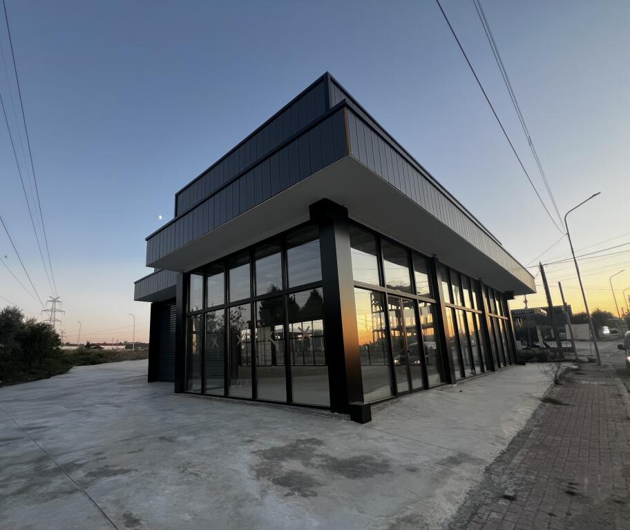 Business premises for rent   