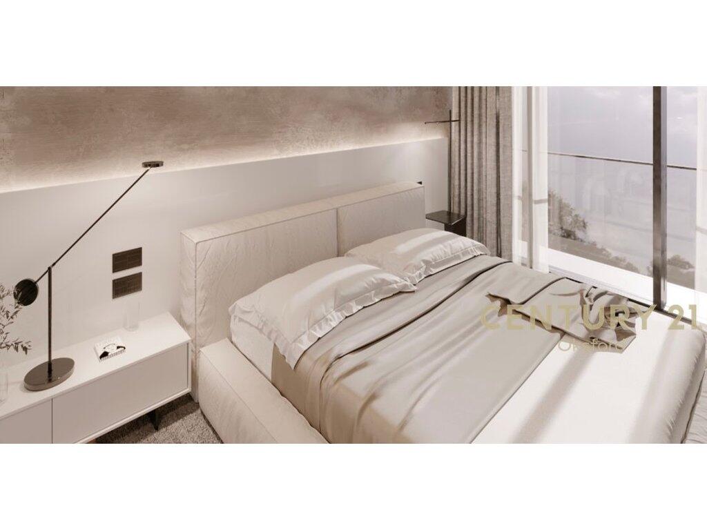 Affittiamo appartamento di lusso + posto auto presso la Residenza Lake View!