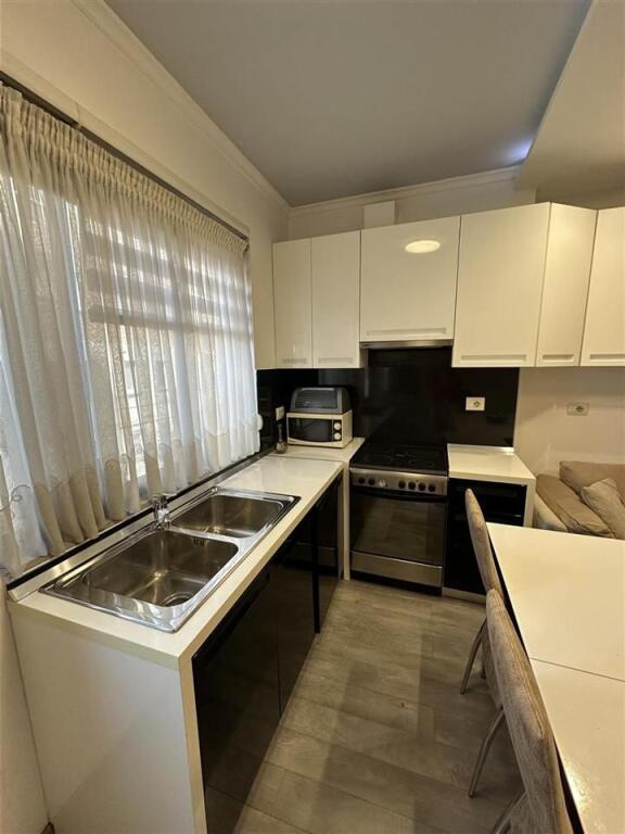 JEPETME QERA APARTAMENT 1+1 55000 LEKE BRRYLI