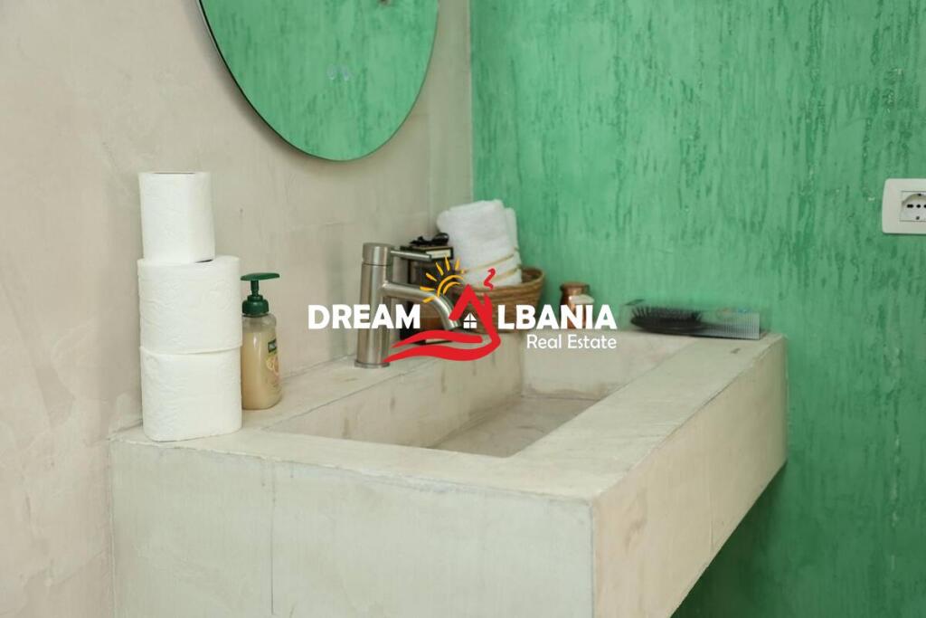 For rent for AirBnb 2 apartments 1+1 and studio on Kavaja street near Square 21 (ID 42111440)