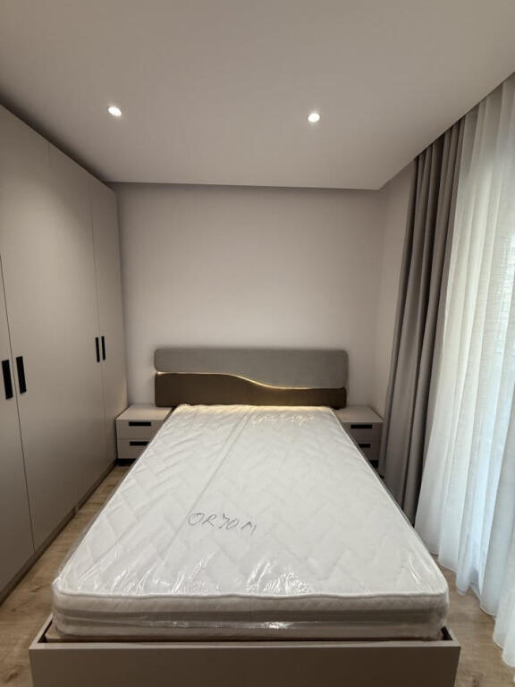 Apartament Me Qera 1+1 ne Porcelan (ID B2101203) Tirane