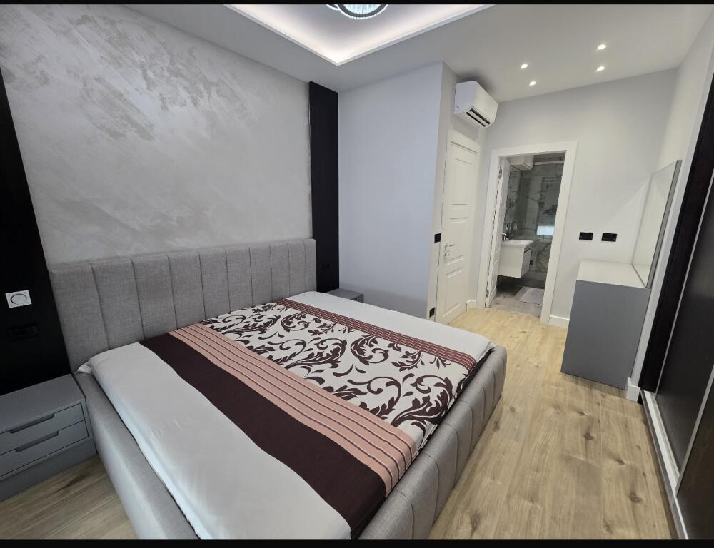 *APARTAMENT 3+1+2 ME POST PARKIMI | ME QIRA | Teg*