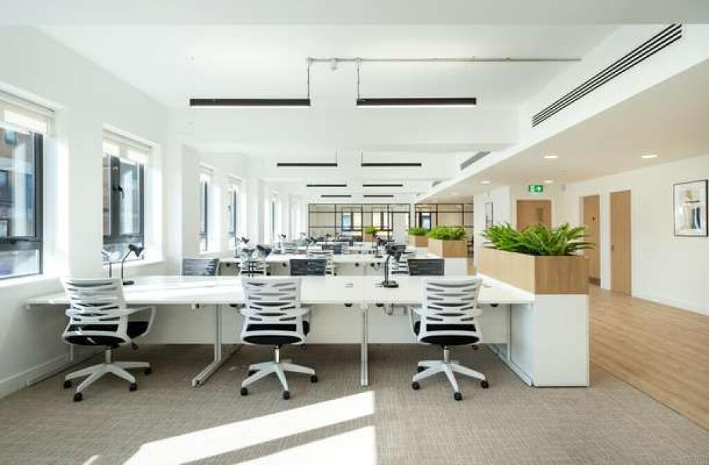 OFFICE FOR RENT 540M2 MINE PEZA 5200 EURO