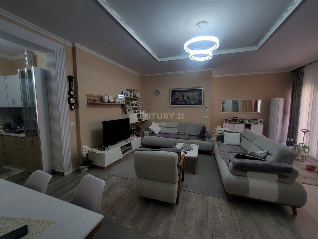 Appartamento in Vendita 2+1+2 ,FRESK 150,000 €
