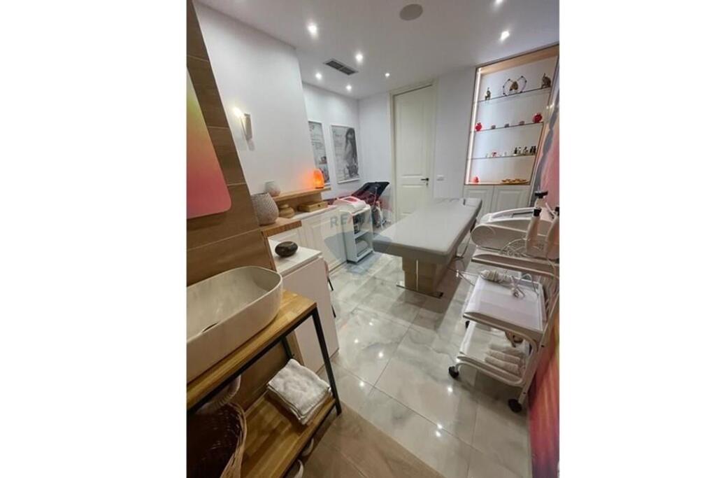 AMBIENTE SALONE PARRUCCHIERE