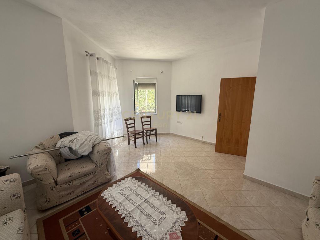 VILLA SUPER IN VENDITA NEL QUARTIERE 17, DURRES !!!