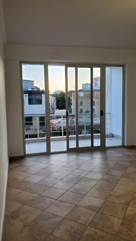 Shitet Apartament 2+1 ne Sarande