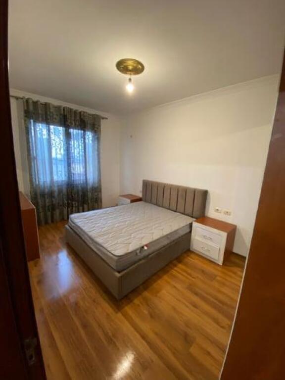 Appartamento Moderno in Affitto ad Astir