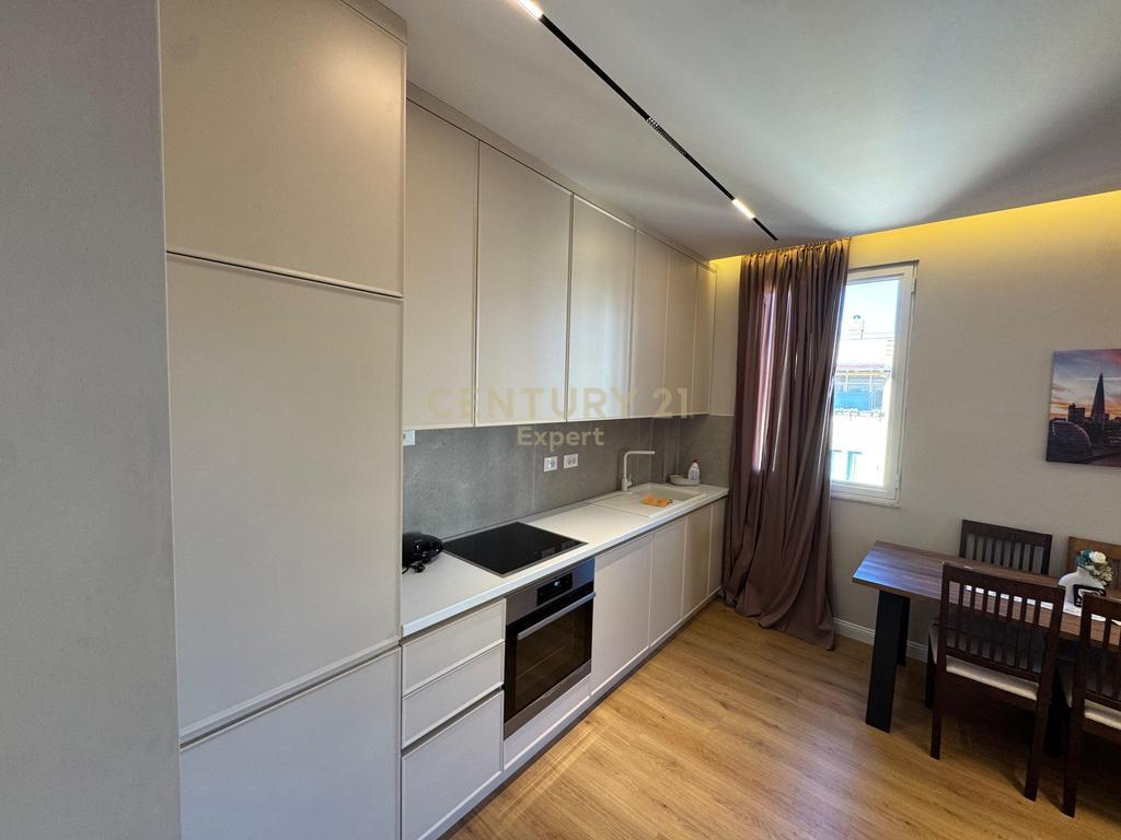 FOR RENT 1+1 APARTMENT NEAR THE BOTANICAL GARDEN: