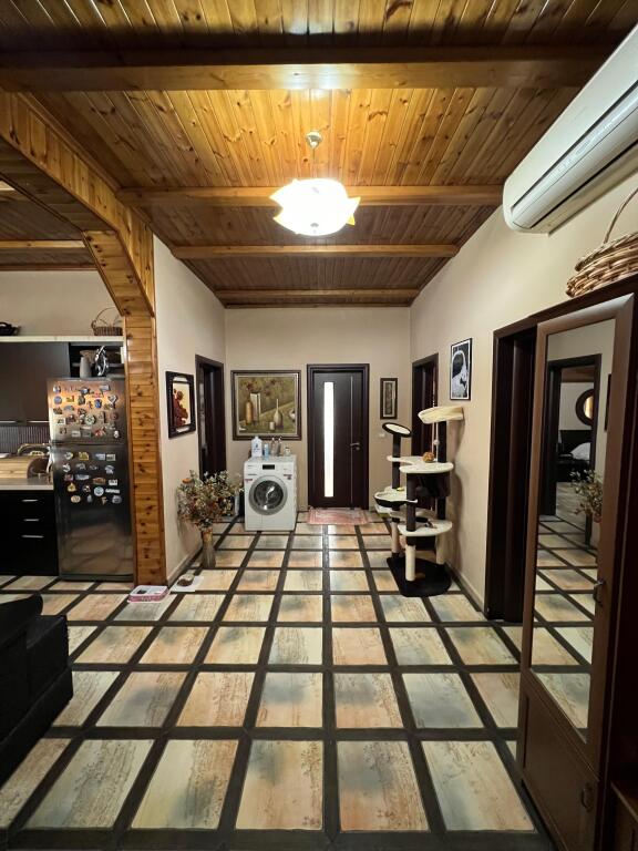 Apartment 3+1+2 for sale  Former Electric Market, Elbasan Street