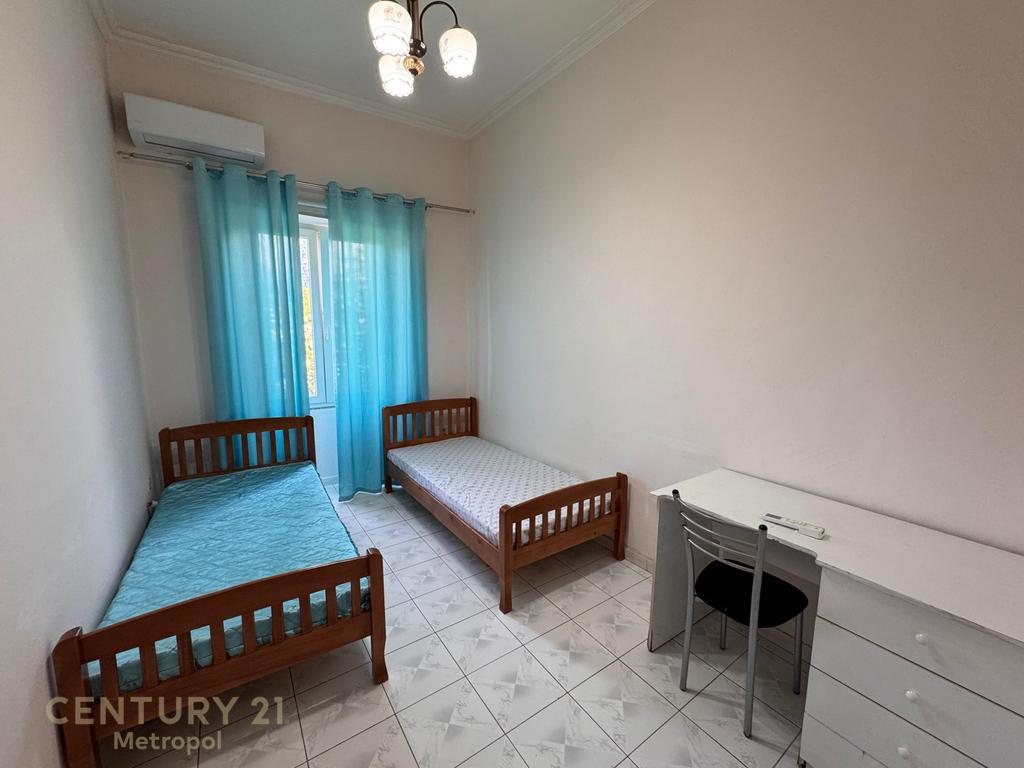 APARTAMENT 2+1 PER QIRA, PERBALLE TAIVANIT !