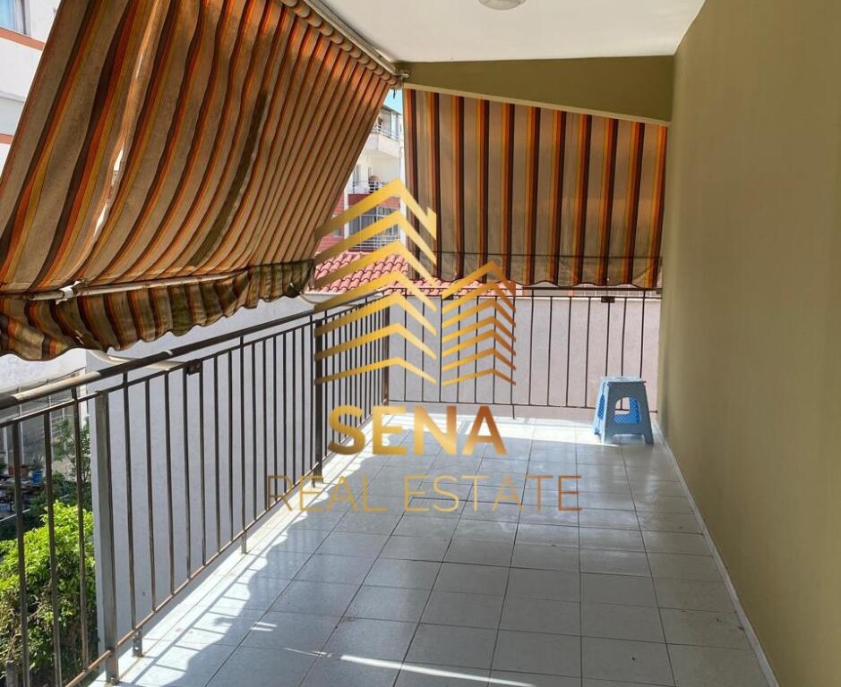 For sale, 3-story villa, Fresk, 36,000,000 Lek