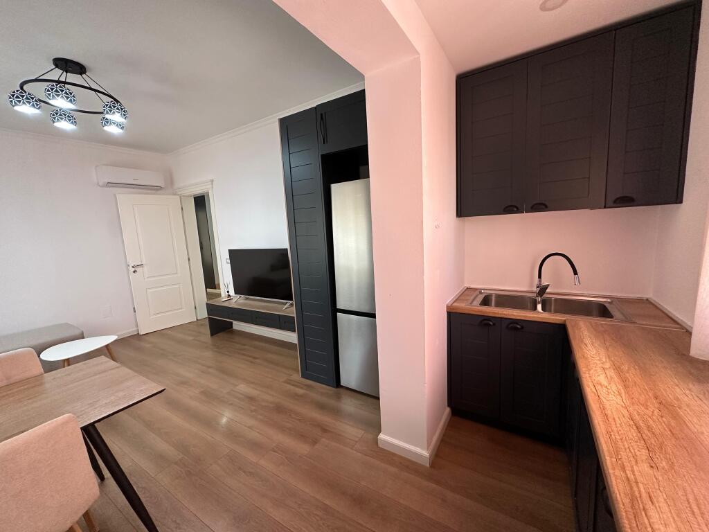 JEPET ME QIRA APARTAMENT 2+1 NE QENDER, DURRËS!
