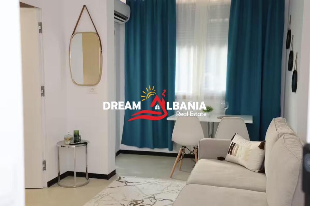 For rent for AirBnb 2 apartments 1+1 and studio on Kavaja street near Square 21 (ID 42111440)