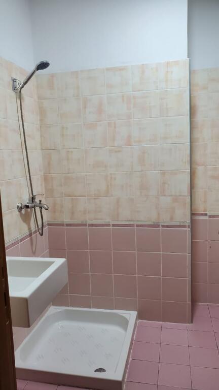 Shitet Apartament 2+1 ne Sarande